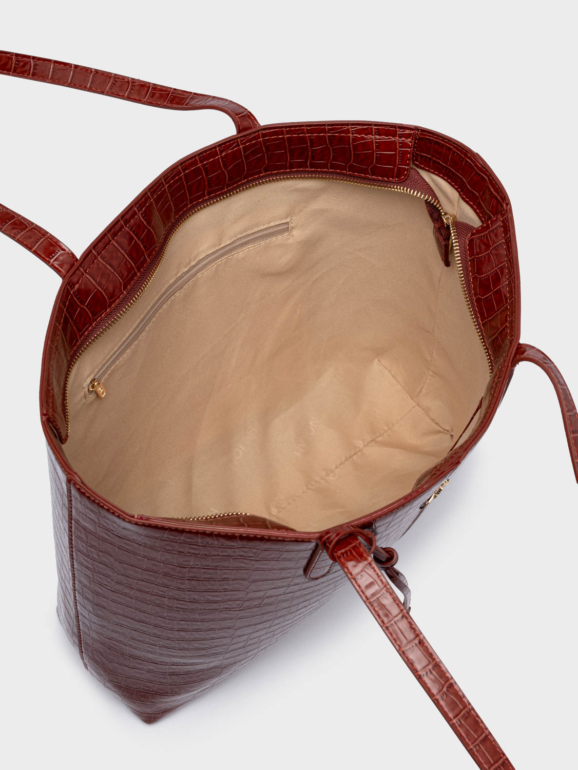 Eduina Red
